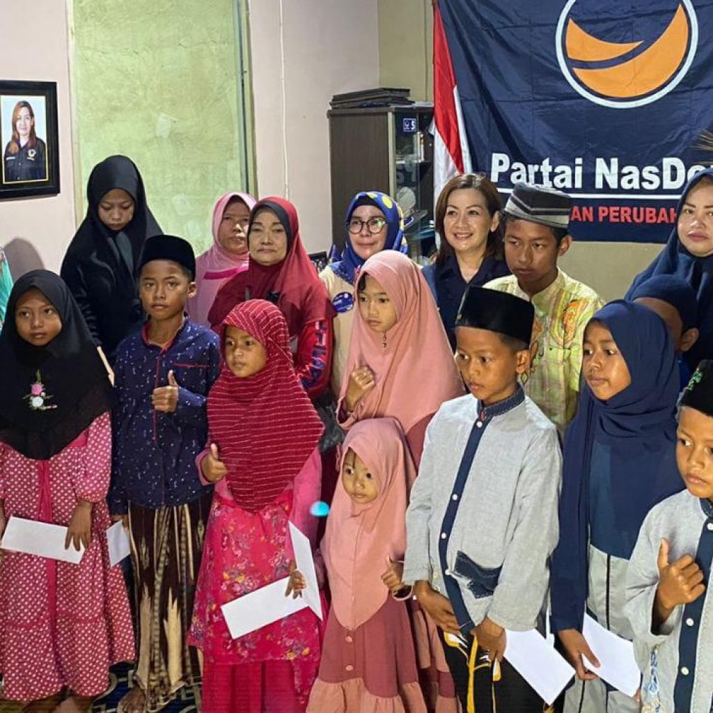 Kader Partai Nasdem gelar bakti sosial pada Anak Yatim
