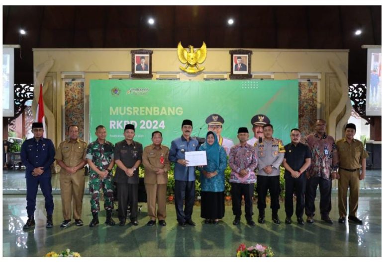 PEMKAB PAMEKASAN HADIRI MUSRENBANG DAN KUNCINYA KIS(KOORDINASI, INTEGRASI, SINKRONISASI).