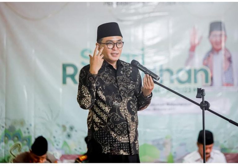 AKSES JALAN MULUS, CAMAT BATUMARMAR SAMPAIKAN TERIMA KASIH KEPADA BUPATI PAMEKASAN.