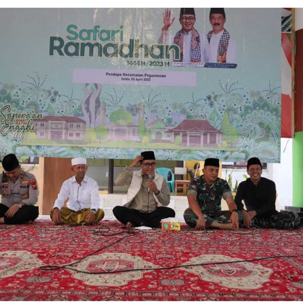 Baddrut Tamam Hadir Safari Ramadhan Di Kecamatan Pegantenan, Diapun Memberangkatkan Umroh Geratis Para Guru Ngaji