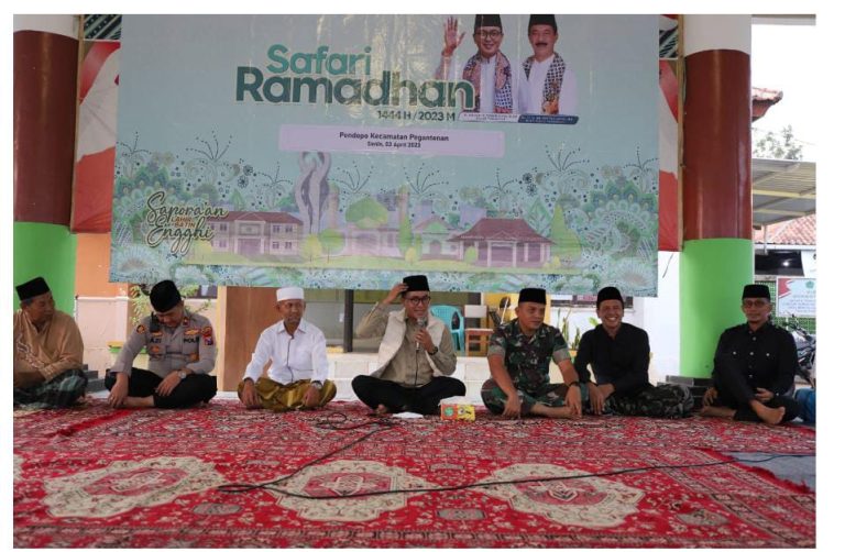 Baddrut Tamam Hadir Safari Ramadhan Di Kecamatan Pegantenan, Diapun Memberangkatkan Umroh Geratis Para Guru Ngaji