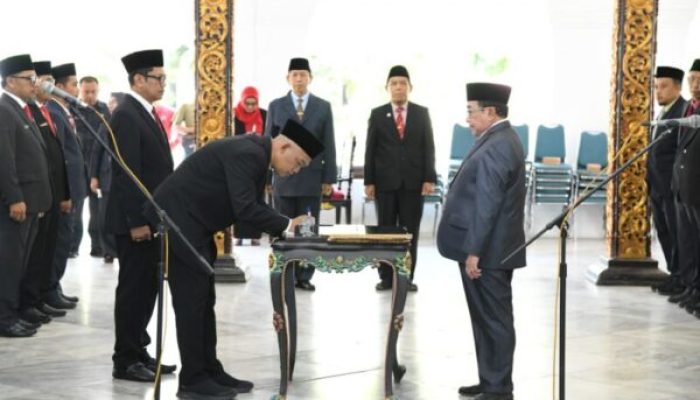 Wabup Sumenep Iman Hasyim Tekankan Jabatan adalah Amanah, Ini Daftar 55 ASN yang Bergeser