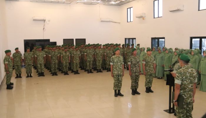 42 Prajurit Kodim 0827 Sumenep Naik Pangkat, 2 Perwira Purna Tugas