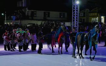 SDN 1 Juluk Meriahkan Karisma Event Nusantara 2026 Festival Musik Tong-Tong Semadura Prosesi Arya Wiraraja