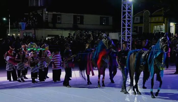 SDN 1 Juluk Meriahkan Karisma Event Nusantara 2026 Festival Musik Tong-Tong Semadura Prosesi Arya Wiraraja